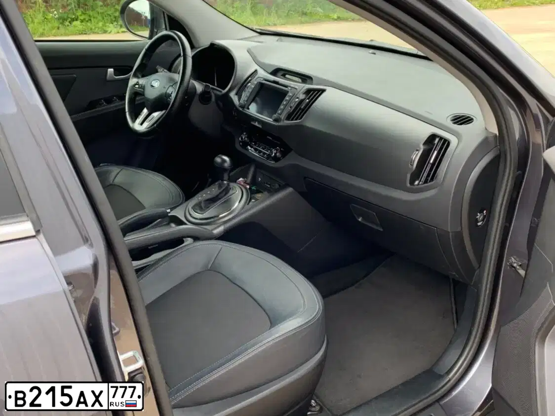 Фото автомобиля KIA SPORTAGE, 2013 — госномер В386ВС37. Цвет: СЕРЫЙ