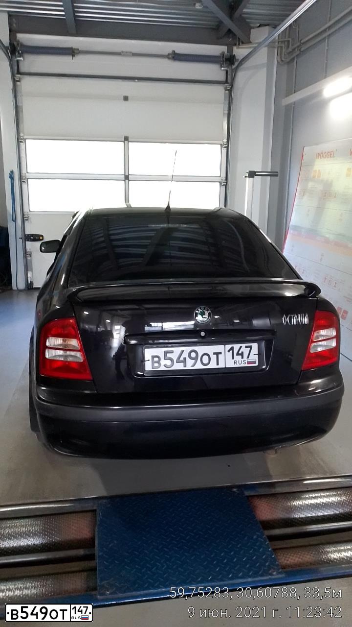 Фото автомобиля SKODA OCTAVIA, 2008 — госномер С799МР43. Цвет: ЧЕРНЫЙ
