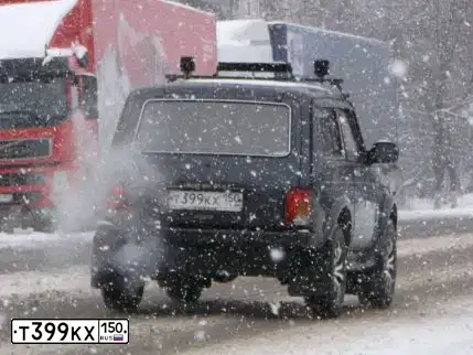 Фото автомобиля LADA 2121 NIVA, 1999 — госномер С037СС50. Цвет: СЕРЫЙ ТЕМНЫЙ