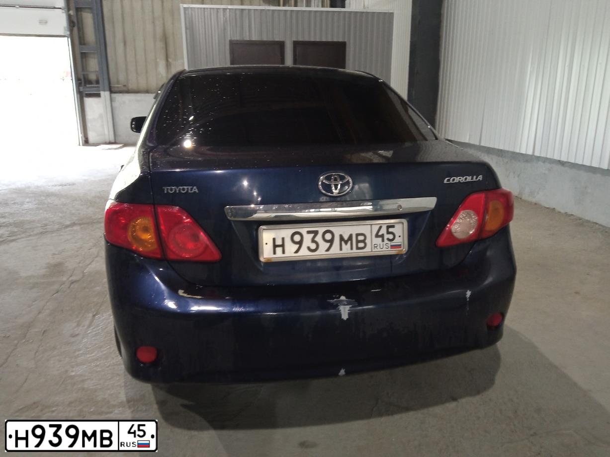 Фото автомобиля TOYOTA COROLLA, 2008 — госномер М283МВ186. Цвет: Темно-синий