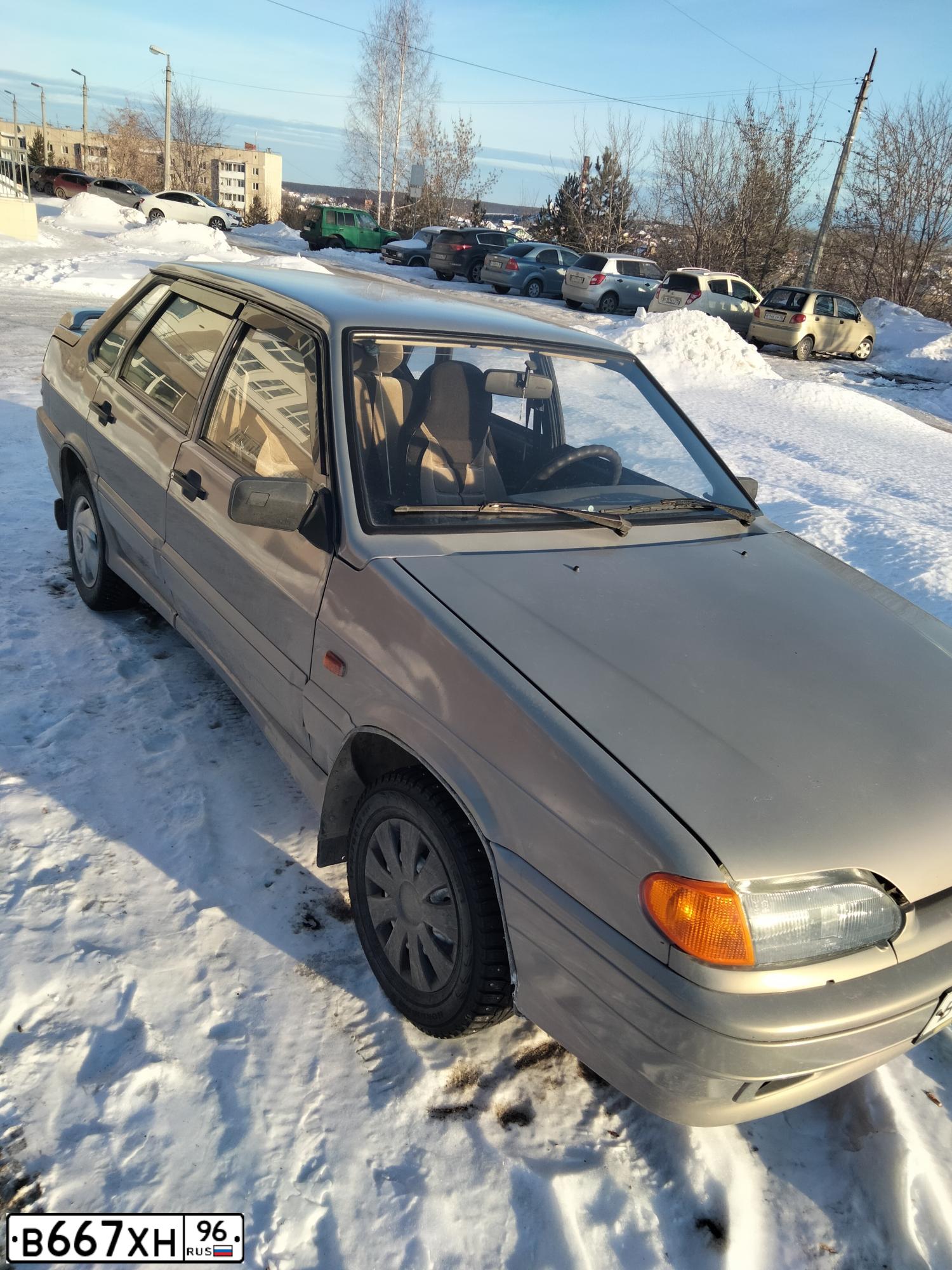 Фото автомобиля LADA 2115 SAMARA, 2007 — госномер В667ХН96. Цвет: СЕРЫЙ