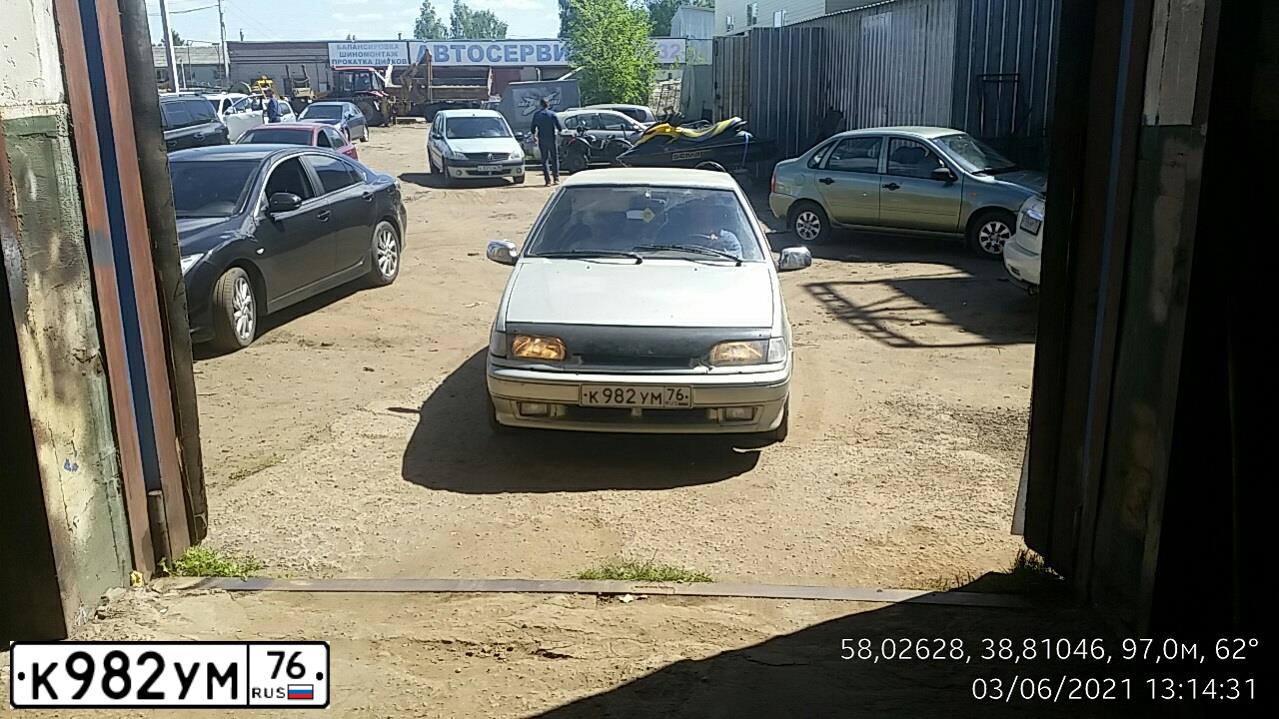Фото автомобиля LADA 2115 SAMARA, 2006 — госномер К982УМ76. Цвет: СЕРЕБРИСТО-ЗЕЛЕНЫЙ