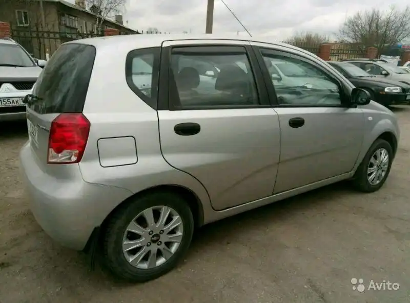 Фото автомобиля CHEVROLET AVEO, 2007 — госномер А021РТ67. Цвет: СЕРЕБРИСТЫЙ