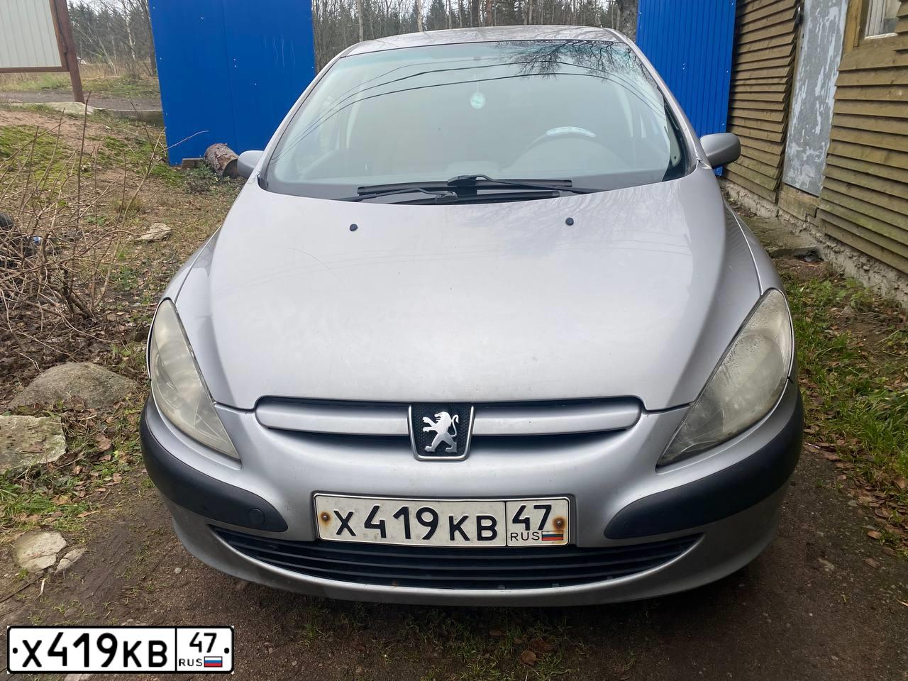 Фото автомобиля PEUGEOT 307, 2002 — госномер Н829ВМ198. Цвет: Серебристый