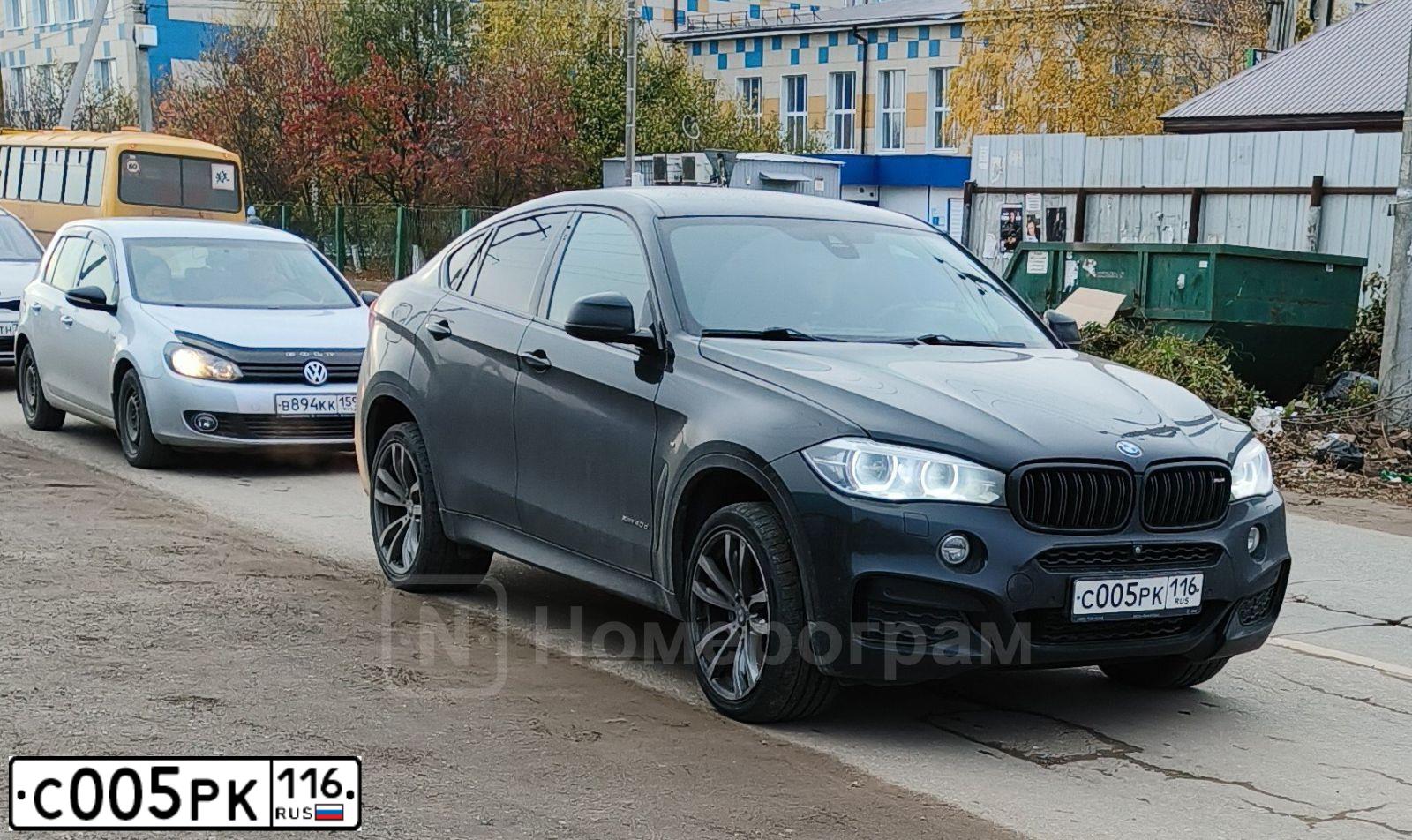Фото автомобиля CHEVROLET NIVA, 2013 — госномер С005РК116. Цвет: СЕРО-КОРИЧНЕВЫЙ МЕТАЛЛИК