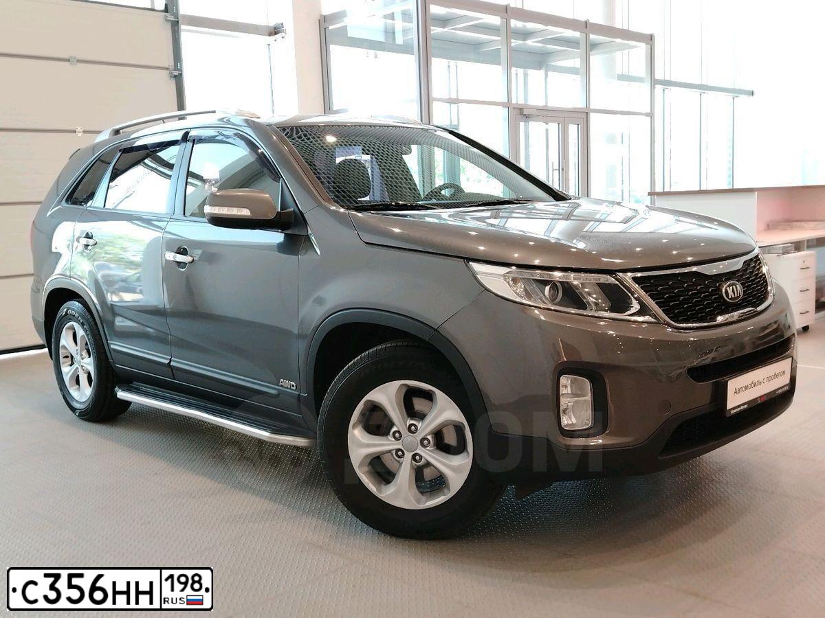 Фото автомобиля KIA SORENTO, 2015 — госномер С356НН198. Цвет: Серый