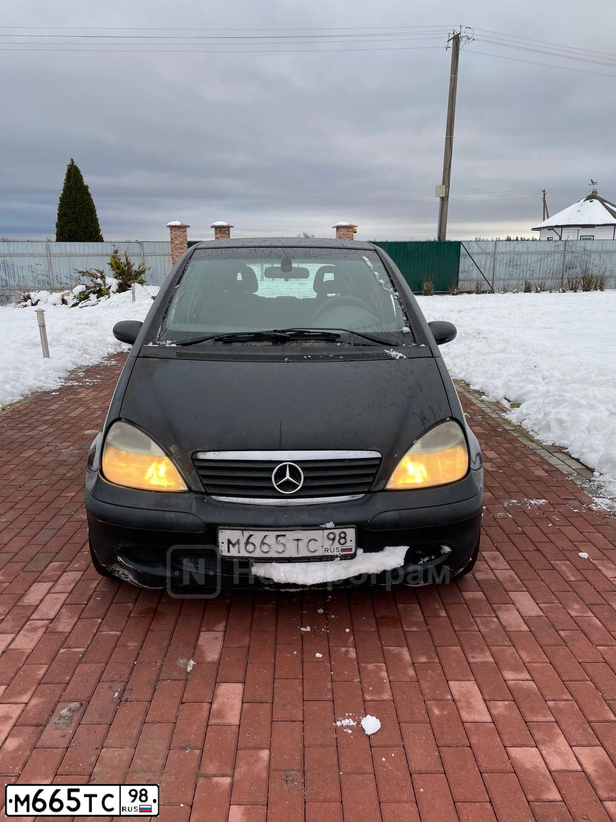 Фото автомобиля MERCEDES A-KLASSE, 2002 — госномер М665ТС98. Цвет: ЧЕРНЫЙ