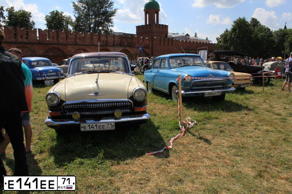 Фото автомобиля LADA 2121 NIVA, 2018 — госномер У318СС71. Цвет: серебристо-темно-серый
