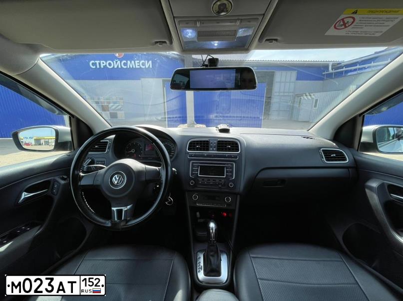 Фото автомобиля VOLKSWAGEN POLO, 2012 — госномер М023АТ152. Цвет: СЕРЕБРИСТЫЙ