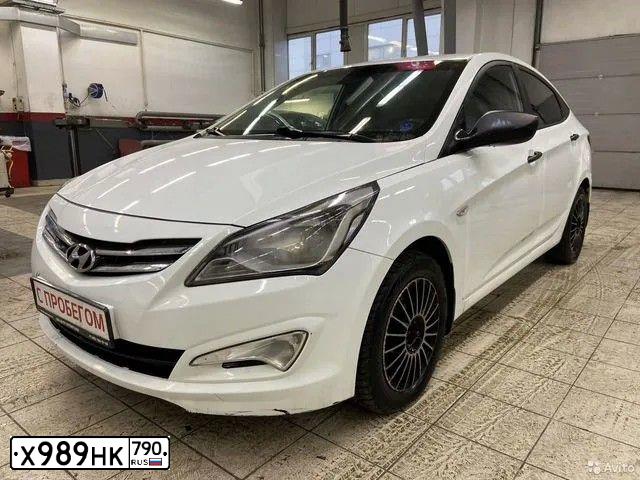 Фото автомобиля HYUNDAI SOLARIS, 2014 — госномер Т954ЕО39. Цвет: Белый