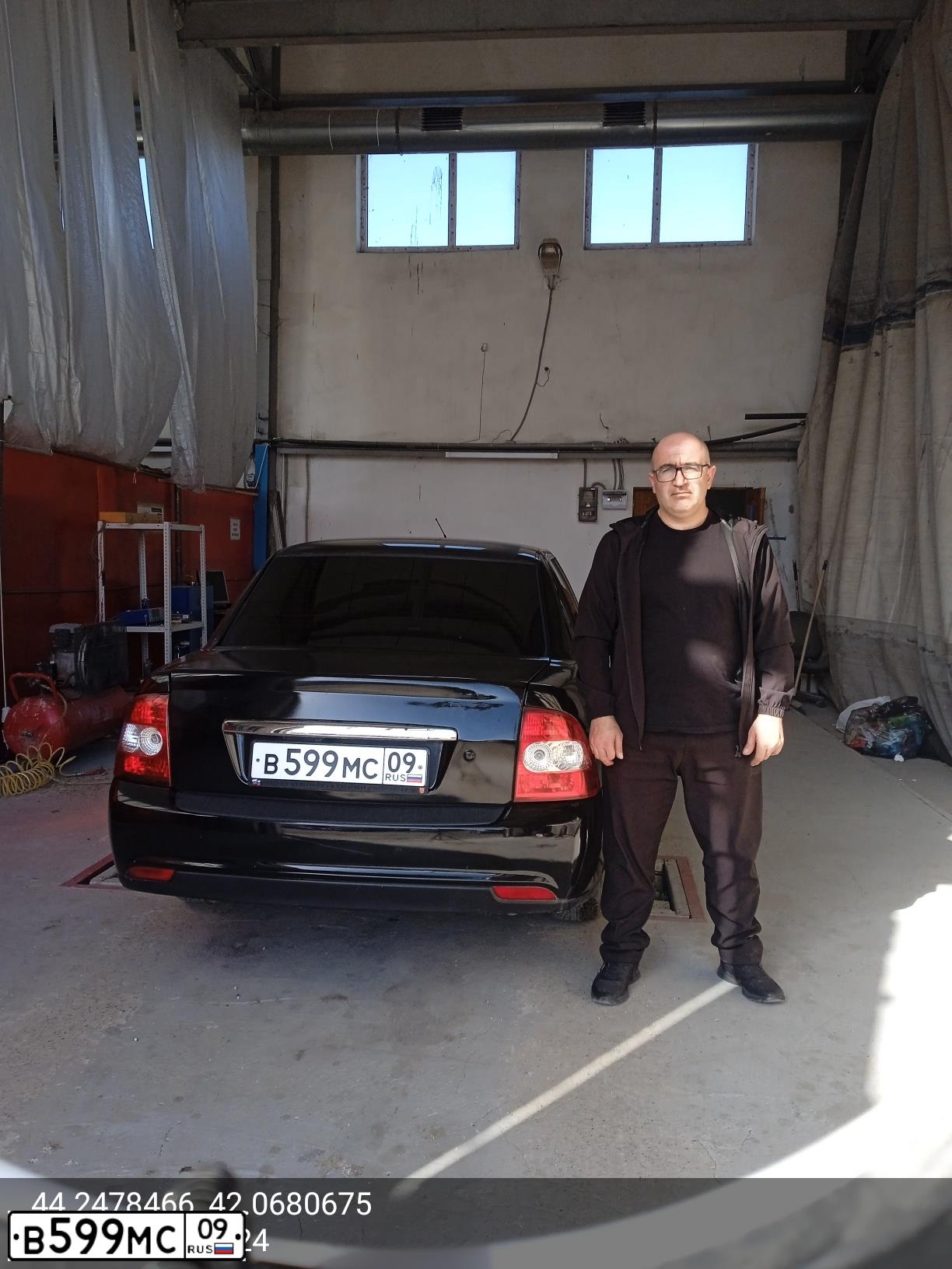 Фото автомобиля LADA 2170 PRIORA, 2008 — госномер В599МС09. Цвет: ГРАФИТОВЫЙ МЕТАЛЛИК