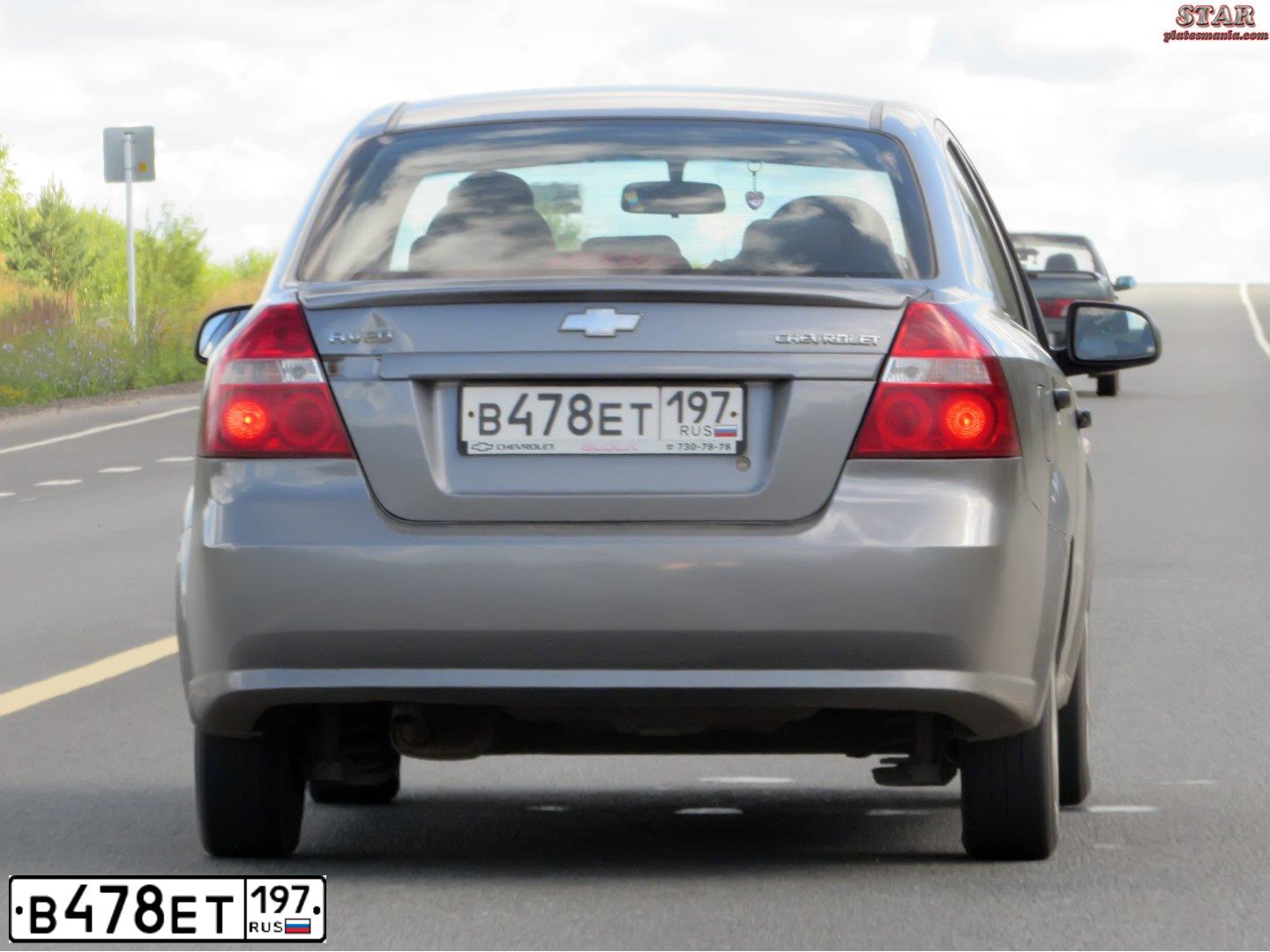 Фото автомобиля CHEVROLET AVEO, 2007 — госномер Н093ВО550. Цвет: СЕРЫЙ