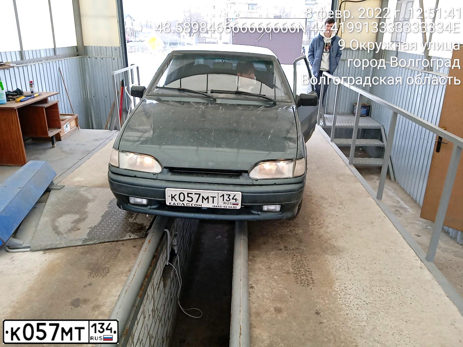 Фото автомобиля LADA 211440 LADA SAMARA, 2010 — госномер М824РР134. Цвет: СЕРО-СИНЕ-ЗЕЛЕНЫЙ