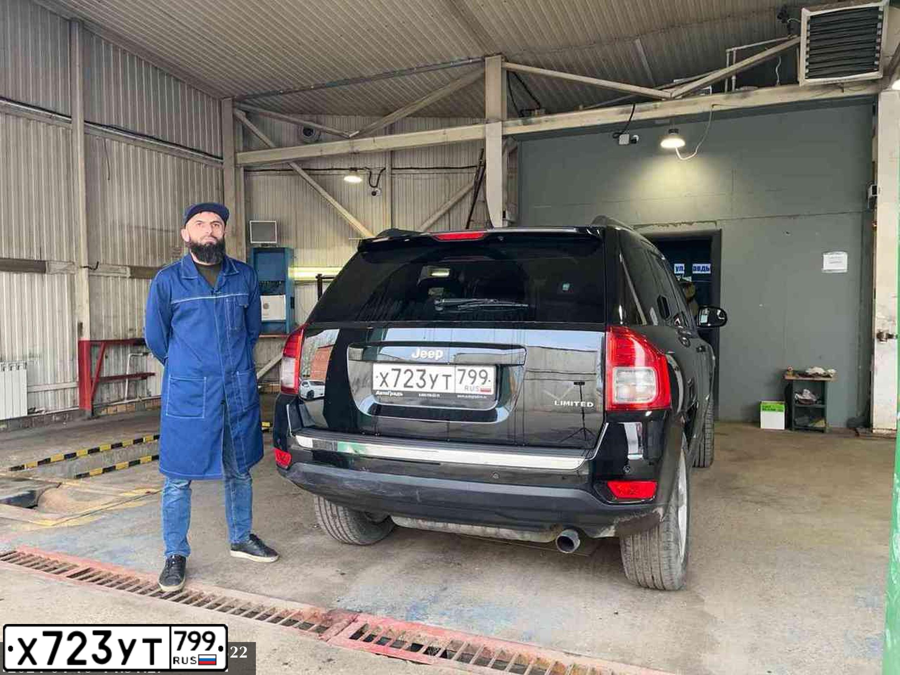 Фото автомобиля JEEP COMPASS LIMITED, 2012 — госномер М618АР550. Цвет: ЧЕРНЫЙ
