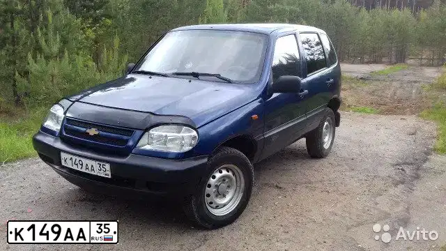 Фото автомобиля CHEVROLET T NIVA, 2007 — госномер В005РМ35. Цвет: ТЕМНО-СИНИЙ МЕТАЛЛИК