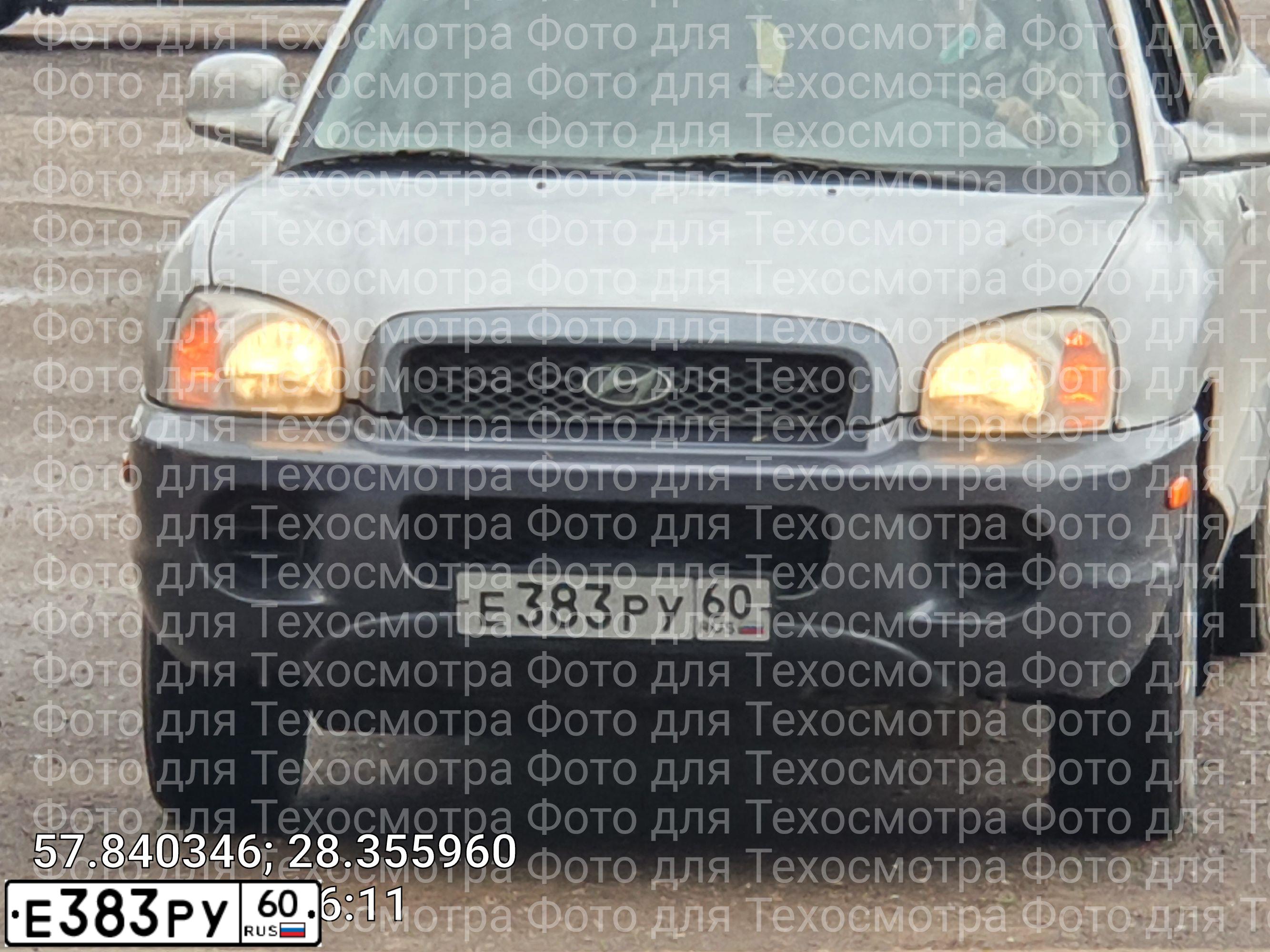 Фото автомобиля HYUNDAI I SANTA FE, 2003 — госномер Е383РУ60. Цвет: Серебристый