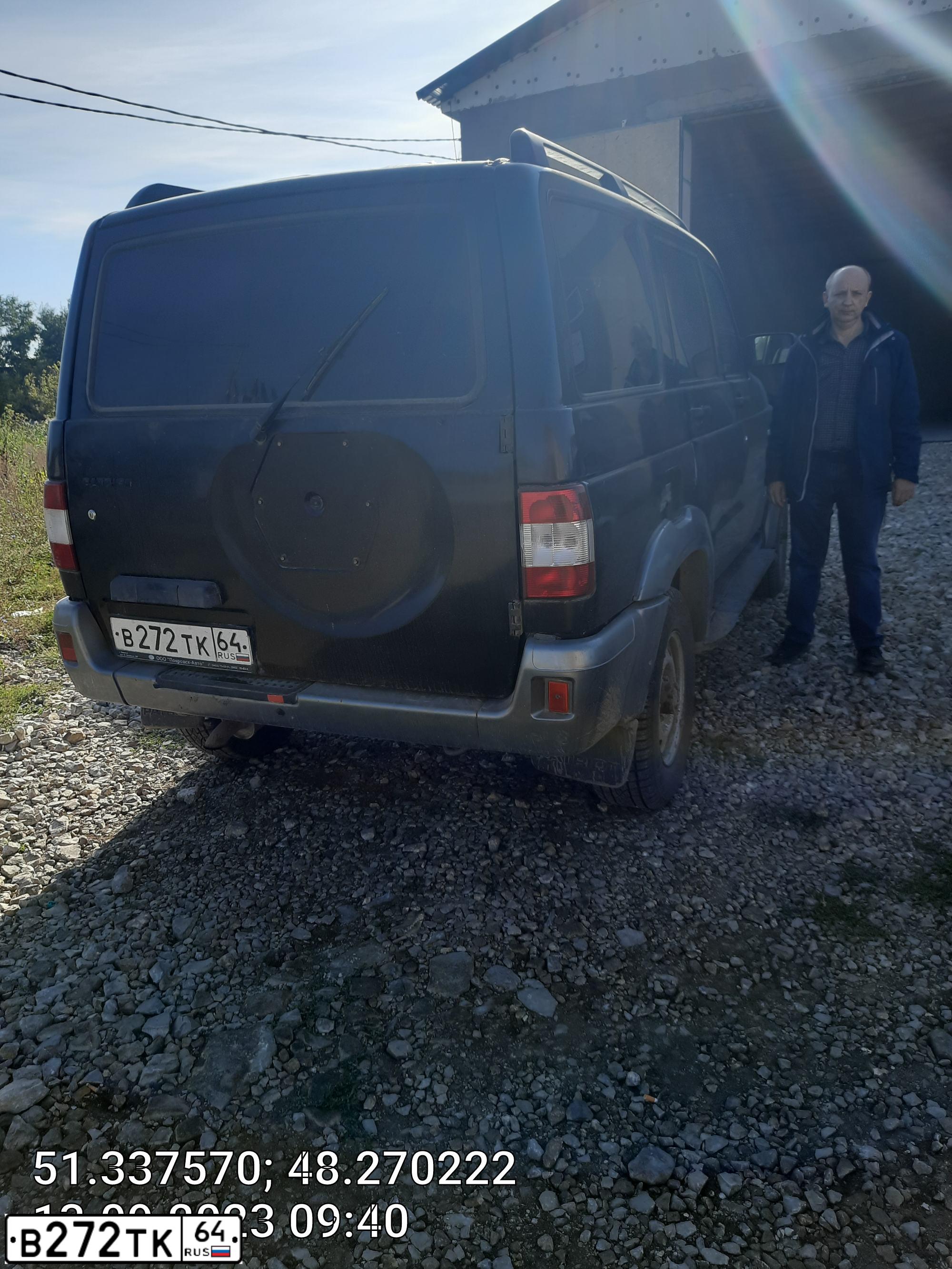 Фото автомобиля UAZ 3163 PATRIOT, 2007 — госномер В272ТК64. Цвет: ЧЕРНЫЙ