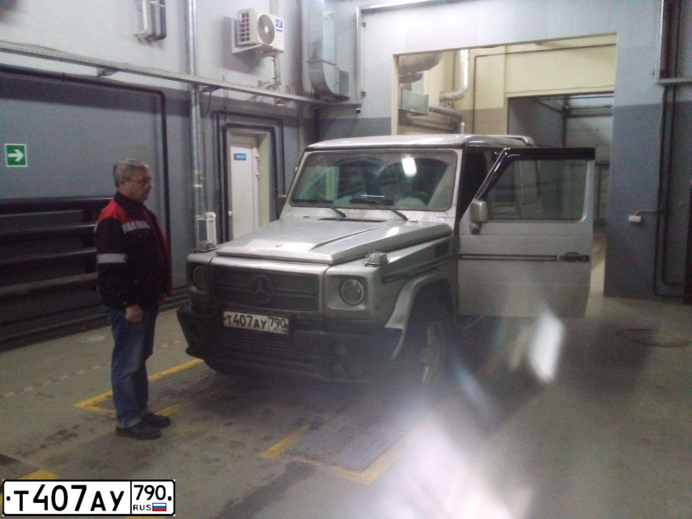 Фото автомобиля MERCEDES-BENZ G350, 1992 — госномер К236СТ122