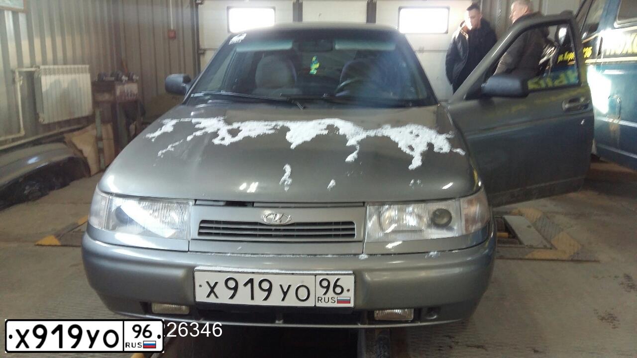 Фото автомобиля LADA 2112, 2008 — госномер Х919УО96. Цвет: СЕРО-БЕЖЕВЫЙ