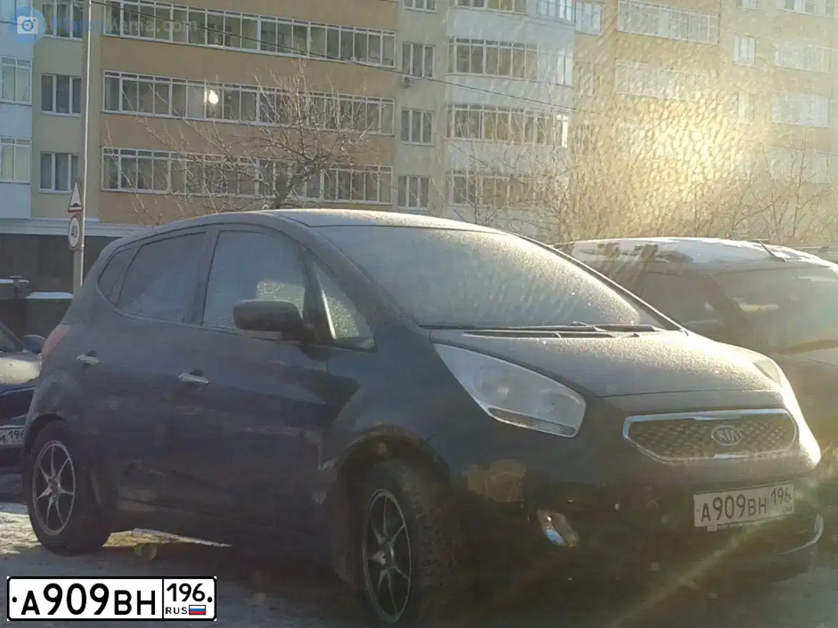 Фото автомобиля MAZDA CX-5, 2020 — госномер А909ВН196. Цвет: Красный