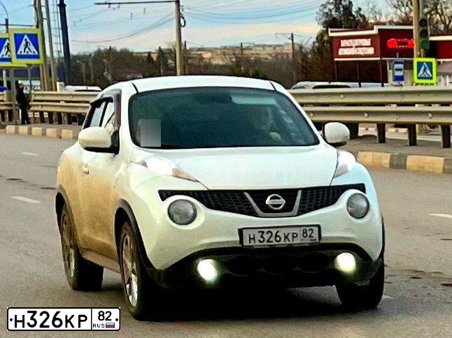 Фото автомобиля NISSAN JUKE, 2014 — госномер Н326КР82. Цвет: Белый
