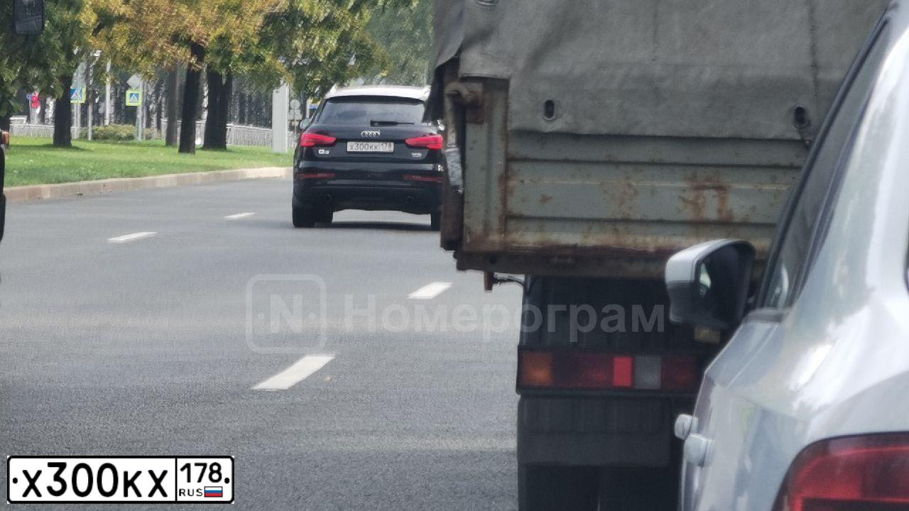 Фото автомобиля HONDA CIVIC, 2007 — госномер Р925РВ198. Цвет: ЧЕРНЫЙ