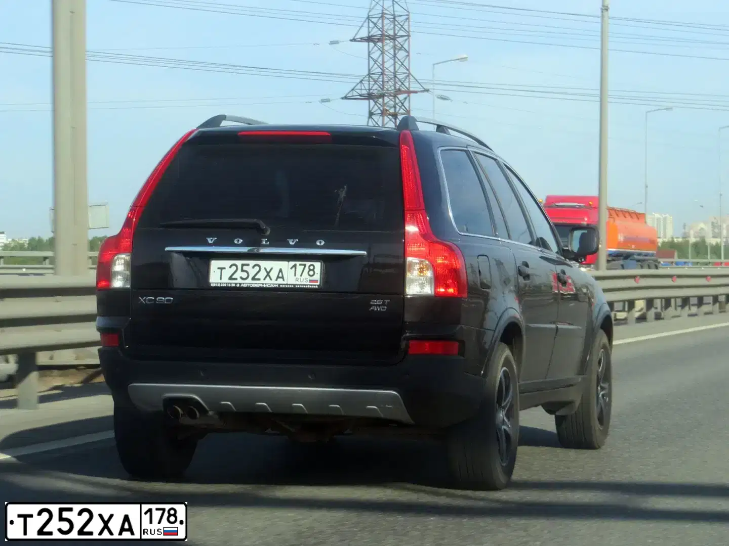 Фото автомобиля VOLVO XC90, 2008 — госномер Т252ХА178. Цвет: ЧЕРНЫЙ