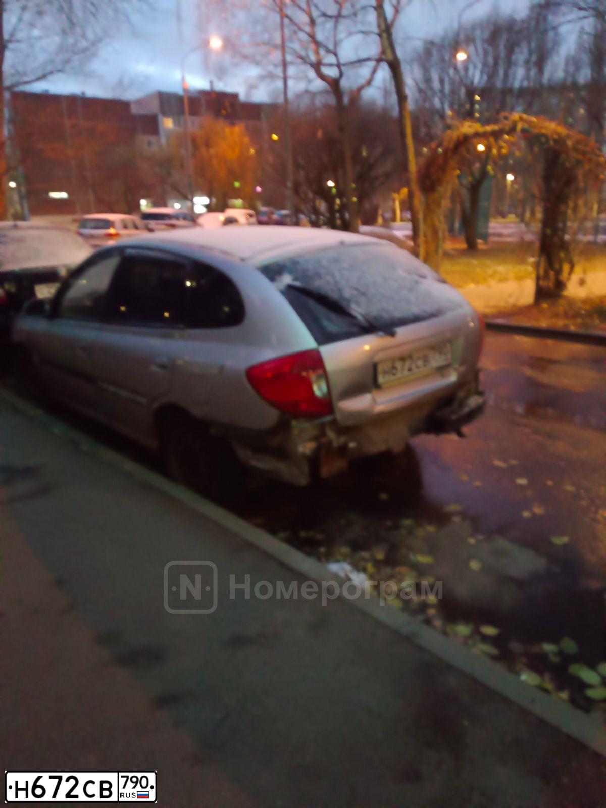Фото автомобиля KIA RIO, 2003 — госномер Н672СВ790. Цвет: Серебристый