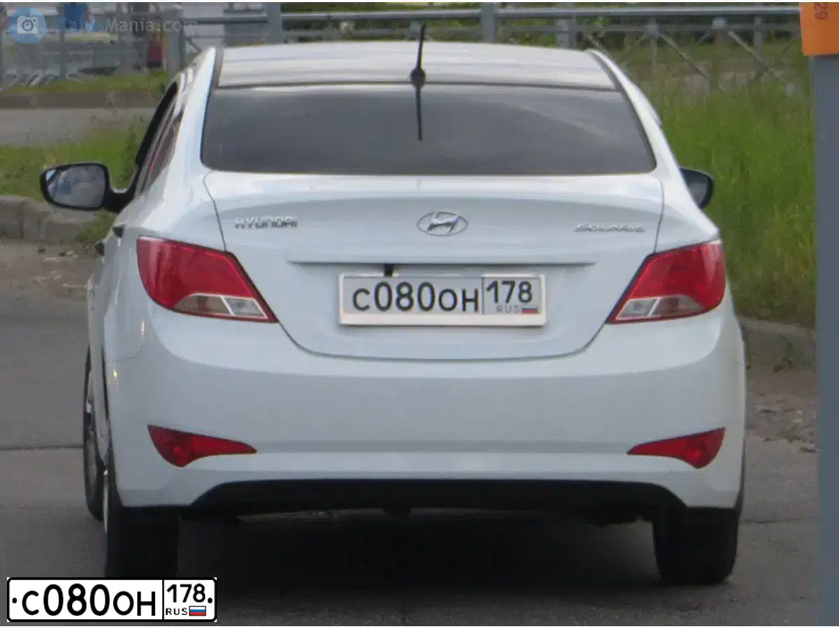 Фото автомобиля HYUNDAI SOLARIS, 2014 — госномер С080ОН178. Цвет: Белый