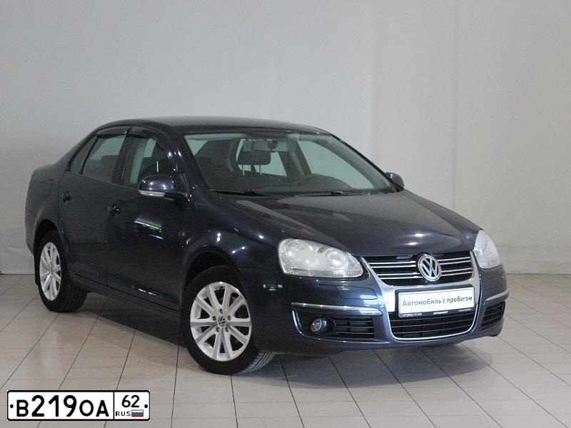 Фото автомобиля VOLKSWAGEN JETTA, 2009 — госномер У602НЕ136. Цвет: СЕРО-СИНИЙ