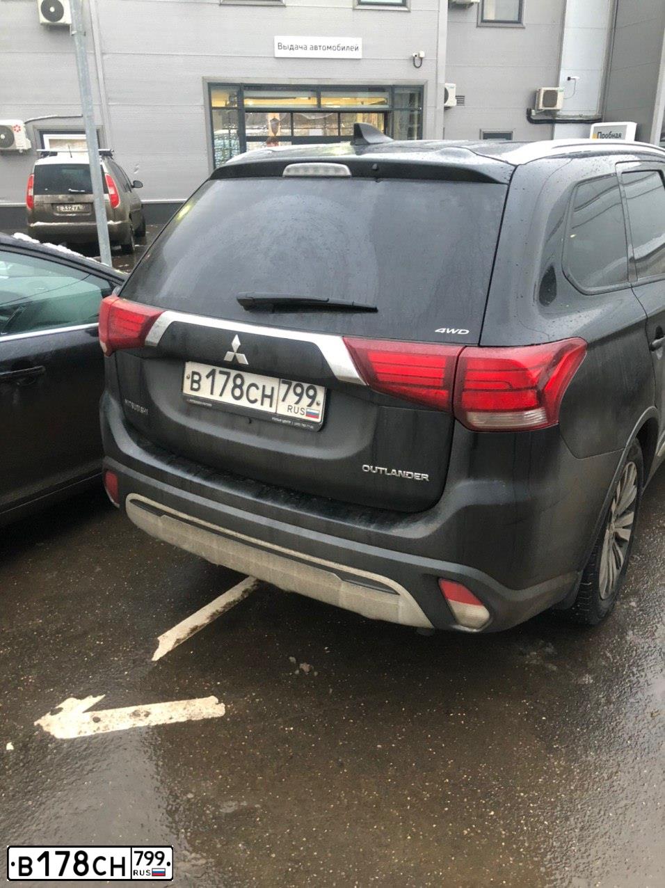 Фото автомобиля MITSUBISHI OUTLANDER, 2019 — госномер В178СН799. Цвет: ЧЕРНЫЙ