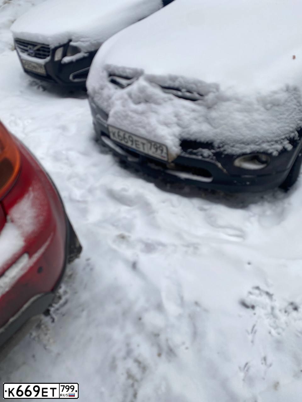 Фото автомобиля INFINITI QX50 /EX/, 2012 — госномер К669ЕТ799. Цвет: ЧЕРНЫЙ