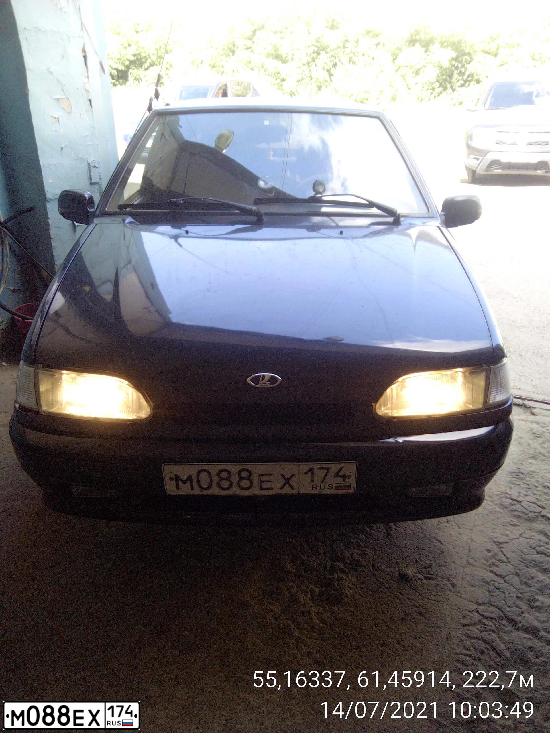 Фото автомобиля LADA 2114 SAMARA, 2008 — госномер М088ЕХ174. Цвет: ЧЕРНЫЙ