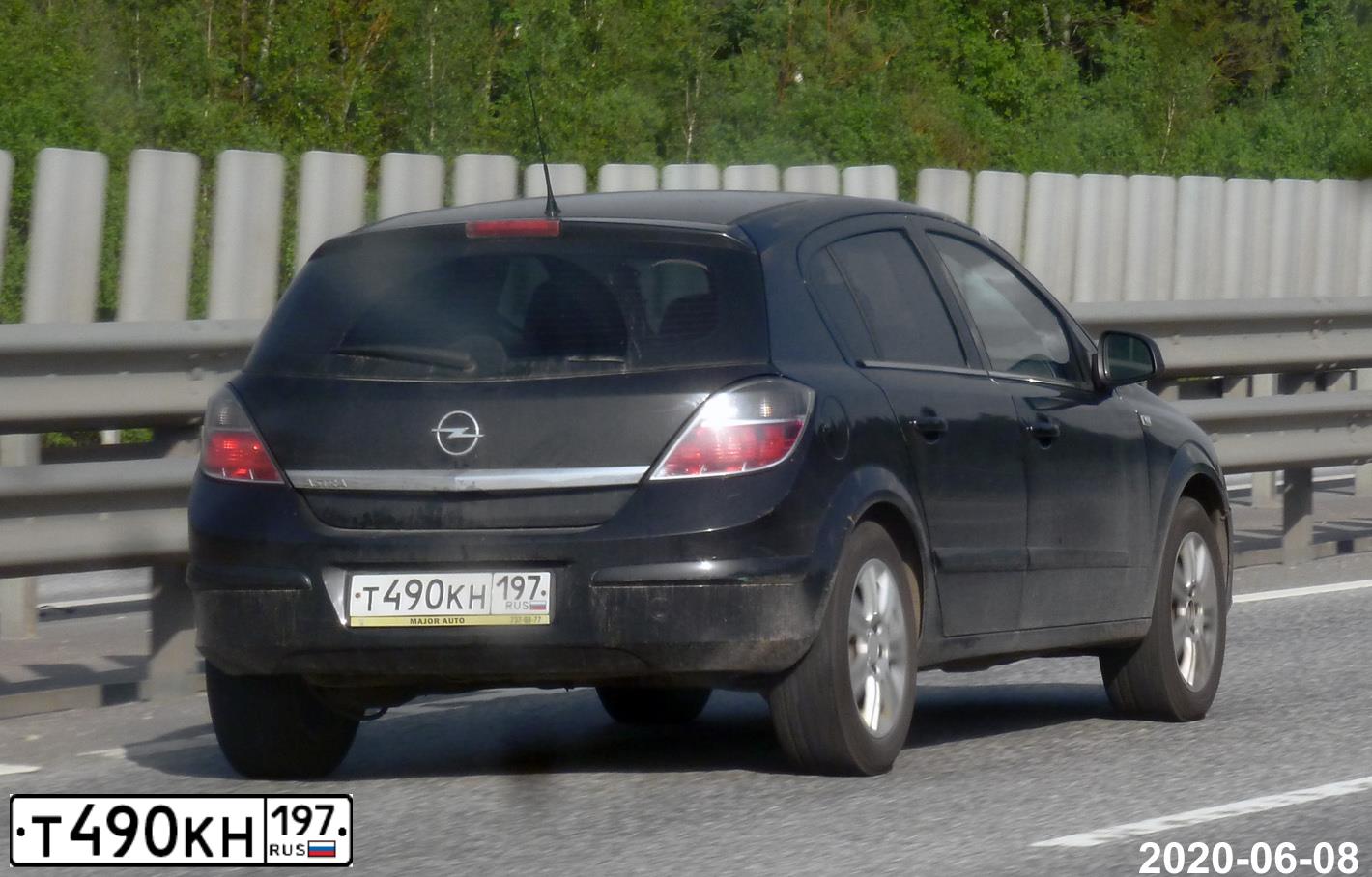 Фото автомобиля OPEL ASTRA, 2010 — госномер Т490КН197. Цвет: ЧЕРНЫЙ