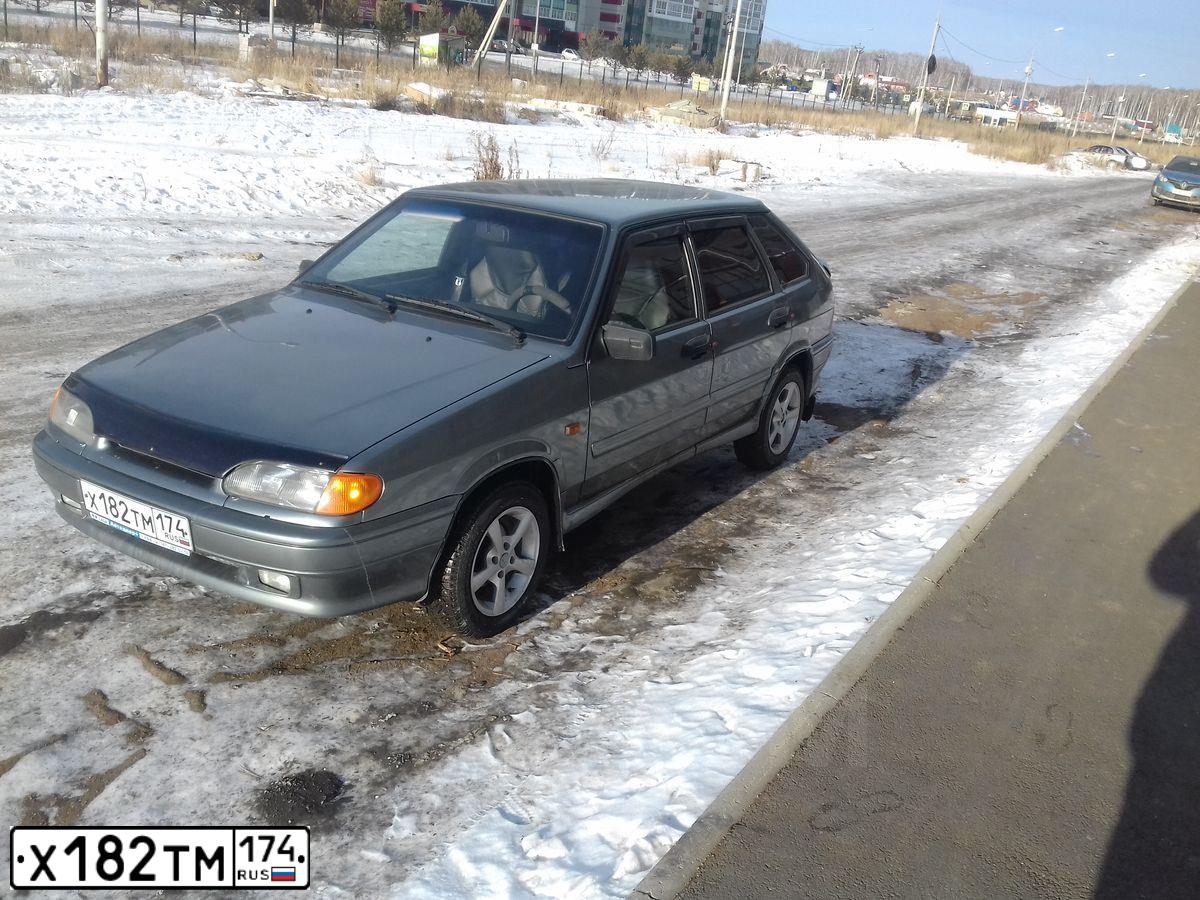 Фото автомобиля LADA 2114 SAMARA, 2011 — госномер Е888КТ174. Цвет: СРЕДНИЙ СЕРО-ЗЕЛЕН МЕТ