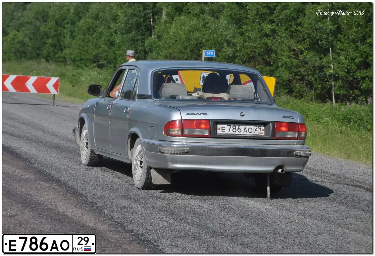 Фото автомобиля GAZ 3110 WOLGA, 2004 — госномер Е786АО29. Цвет: БУРАН (СЕРЕБРИСТЫЙ)