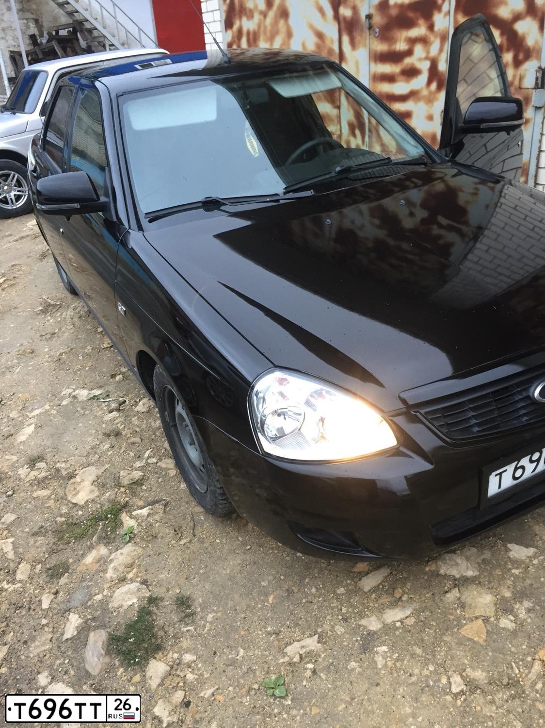 Фото автомобиля LADA 2170 PRIORA, 2017 — госномер Т696ТТ126. Цвет: ЯРКО-СИНИЙ
