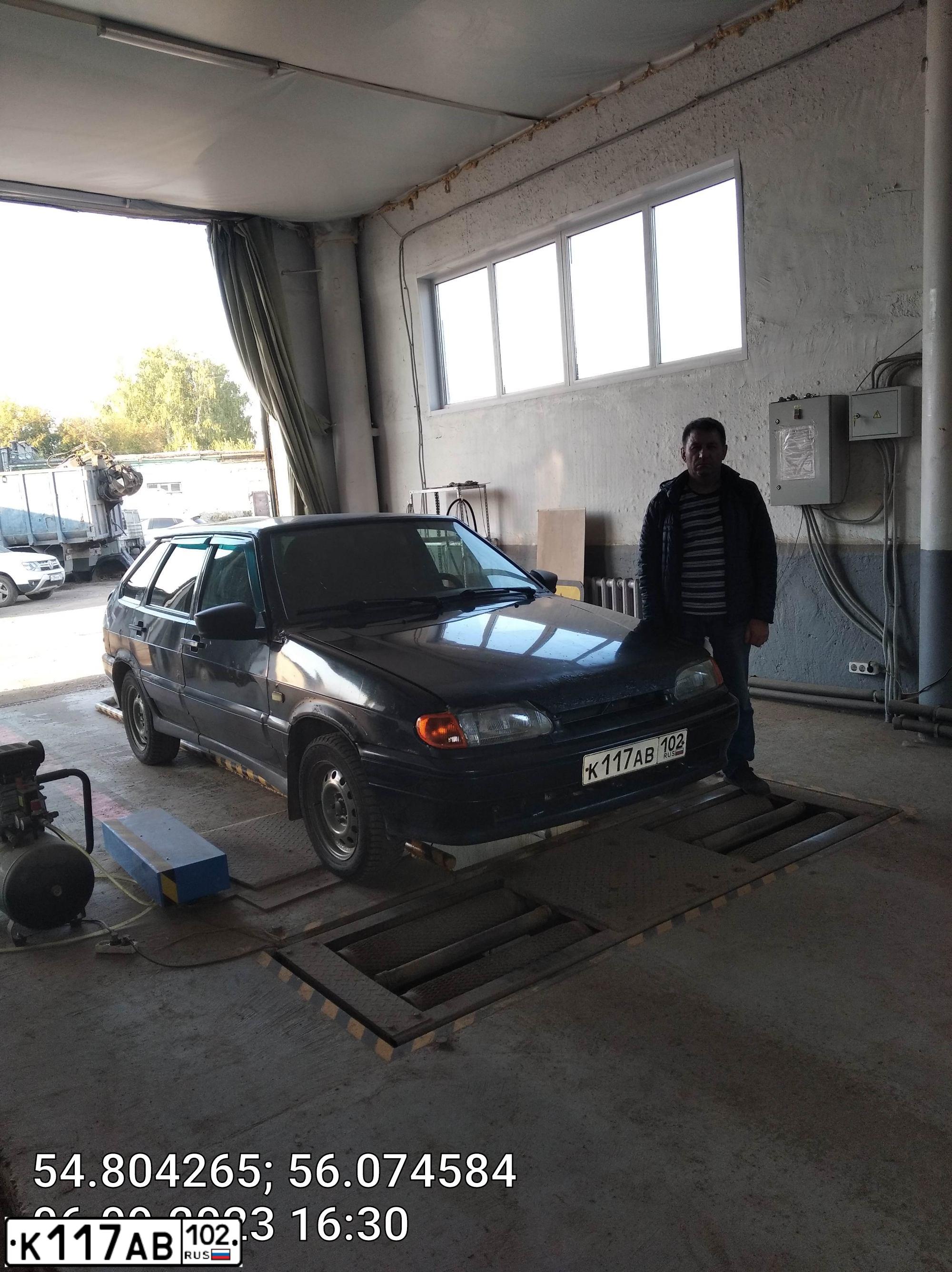 Фото автомобиля LADA 2114 SAMARA, 2007 — госномер К117АВ102. Цвет: ГРАФИТОВЫЙ МЕТАЛЛИК
