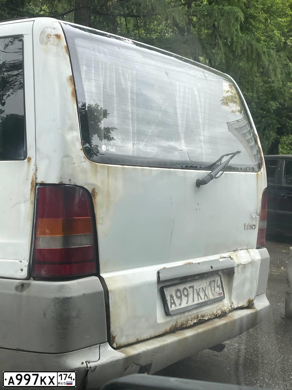 Фото автомобиля MERCEDES VITO, 1998 — госномер А997КХ174. Цвет: БЕЛЫЙ