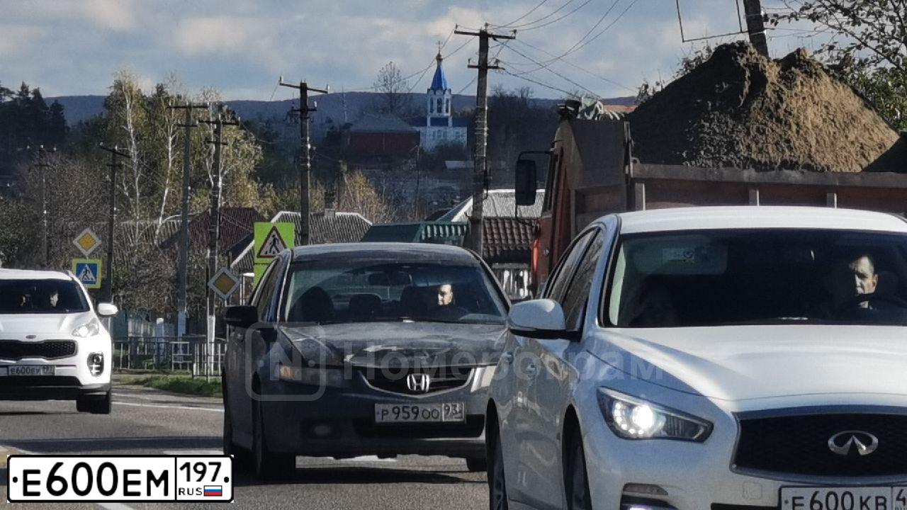 Фото автомобиля OPEL ASTRA, 2007 — госномер В576ЕВ164. Цвет: ЧЕРНЫЙ
