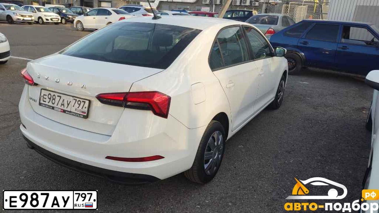 Фото автомобиля SKODA RAPID, 2020 — госномер М625ОО21. Цвет: Белый