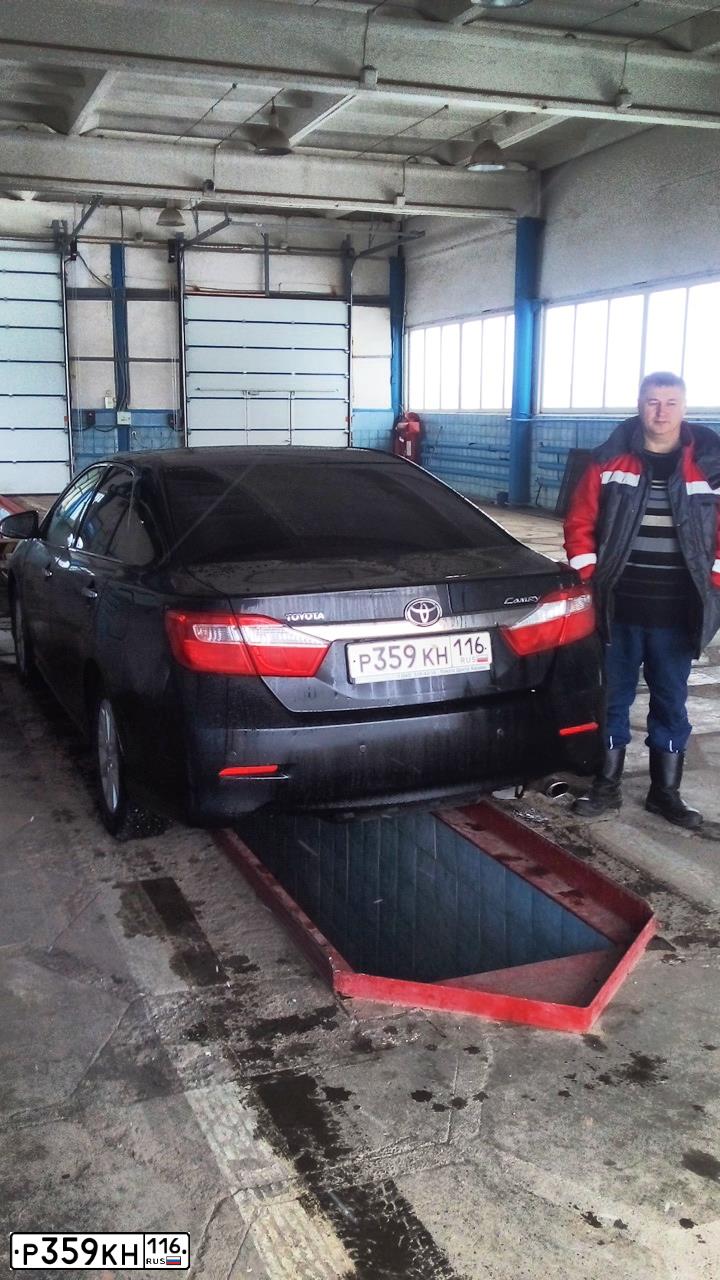 Фото автомобиля TOYOTA CAMRY, 2012 — госномер Р359КН116. Цвет: ЧЕРНЫЙ