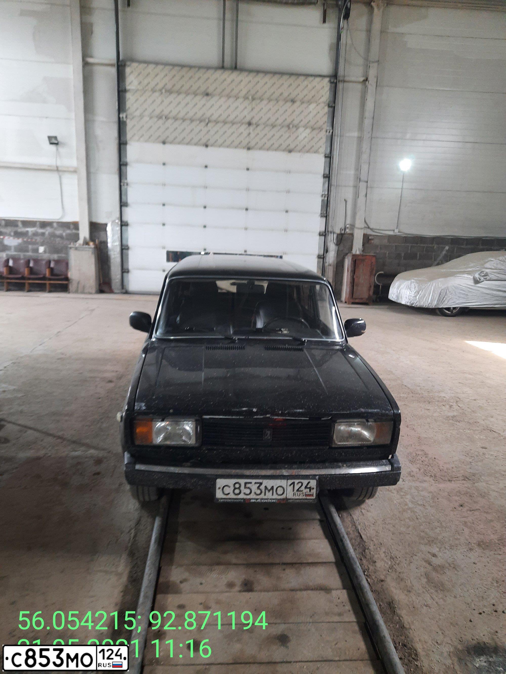 Фото автомобиля LADA 2104, 2008 — госномер С853МО124. Цвет: ЧЕРНЫЙ