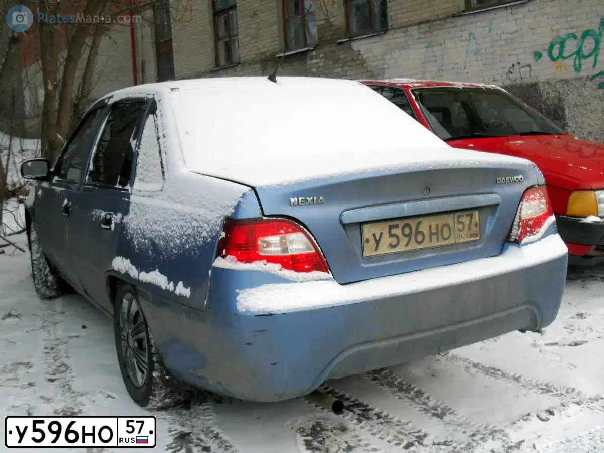 Фото автомобиля DAEWOO NEXIA, 2008 — госномер У596НО57. Цвет: ВАСИЛЕК