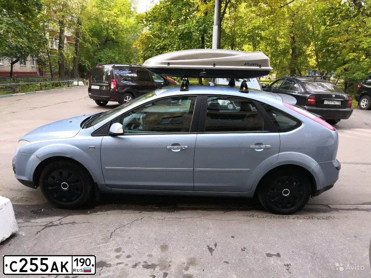 Фото автомобиля FORD FOCUS, 2007 — госномер У612ТЕ799. Цвет: СВЕТЛО-СЕРО-ГОЛУБОЙ