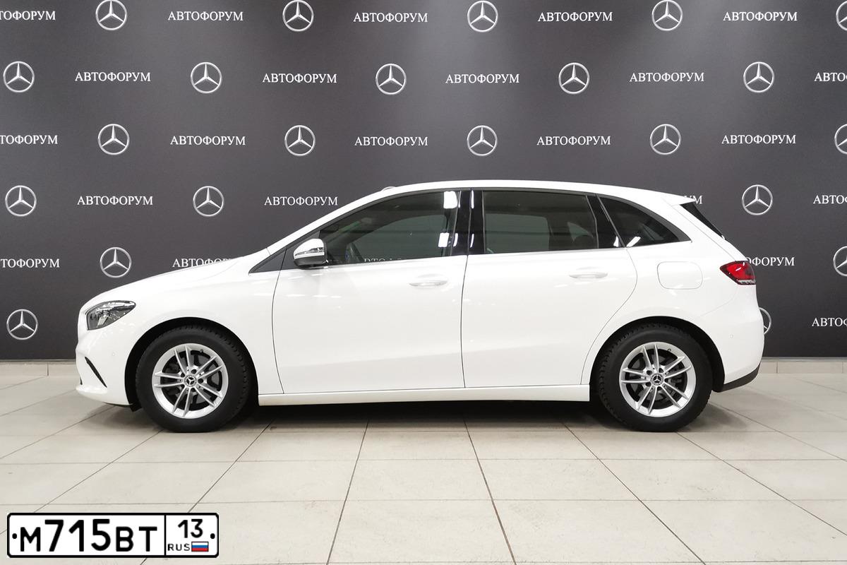 Фото автомобиля MERCEDES B-KLASSE, 2019 — госномер Х425ВК797. Цвет: Белый