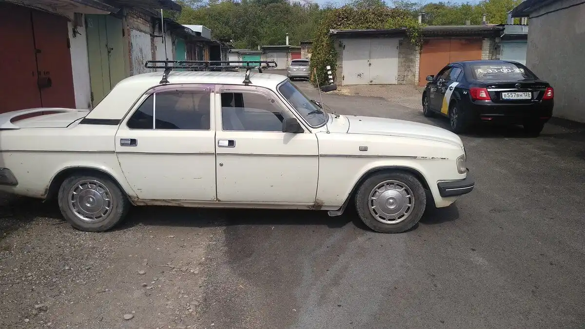 Фото автомобиля LIFAN CEBRIUM, 2014 — госномер А644КС977. Цвет: ЧЕРНЫЙ