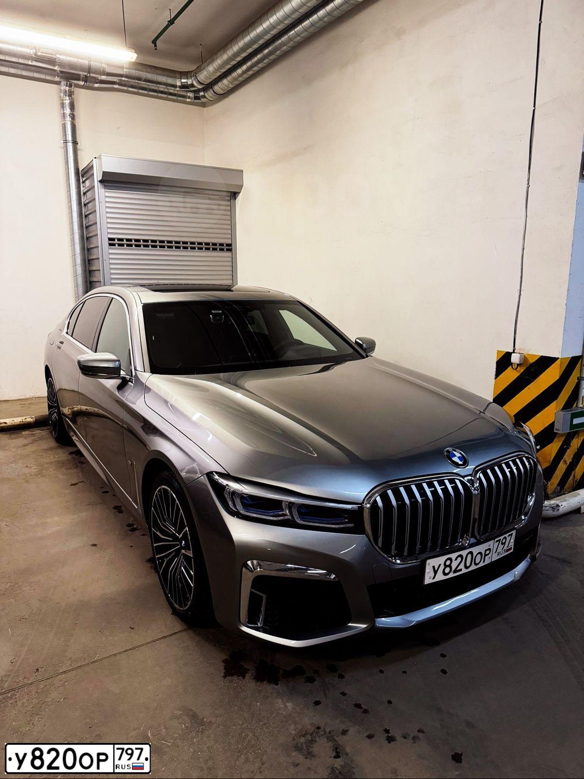 Фото автомобиля BMW 730LD, 2021 — госномер В540ЕУ550
