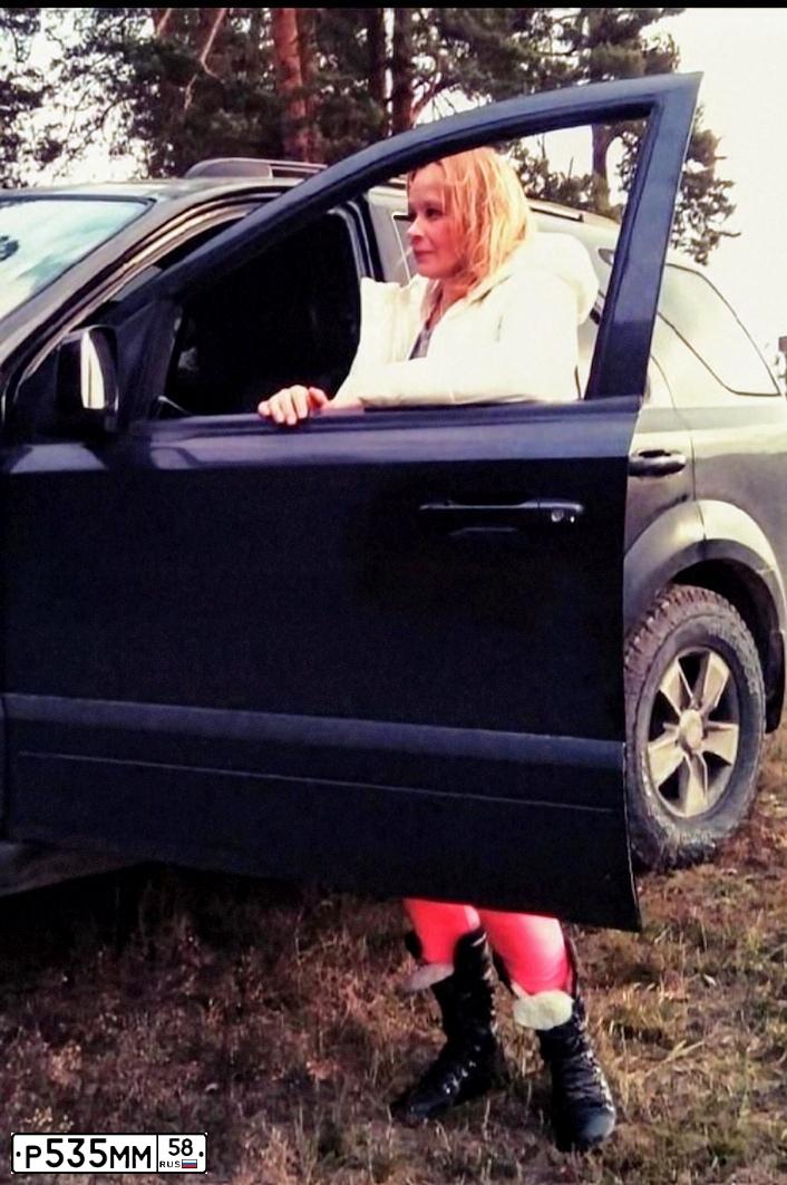 Фото автомобиля KIA SORENTO, 2008 — госномер Р535ММ58. Цвет: Черный жемчуг (Чёрный)