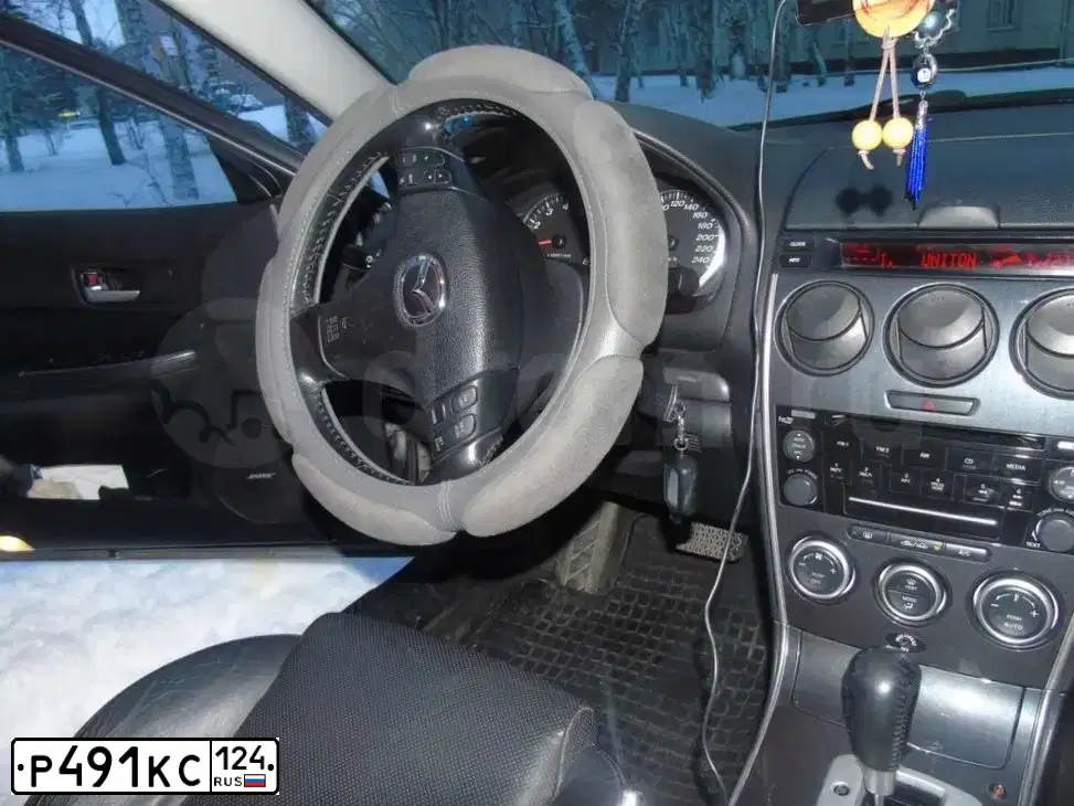 Фото автомобиля MAZDA 6, 2007 — госномер М764ОС124. Цвет: СЕРЫЙ